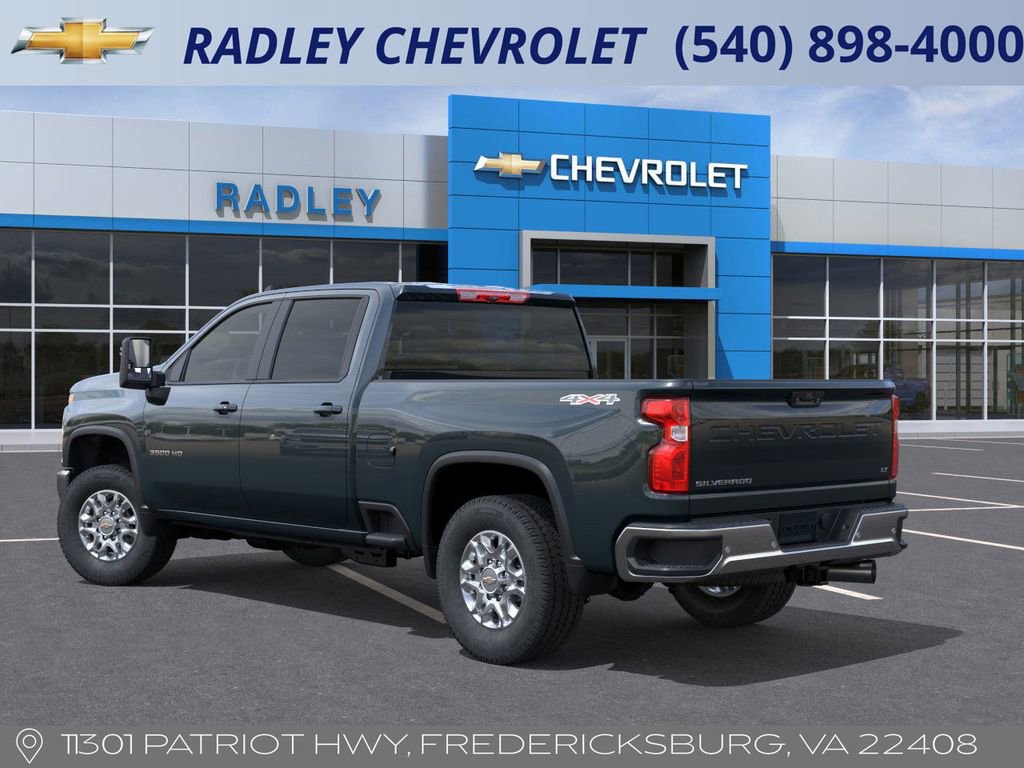 2025 Chevrolet Silverado 3500HD LT photo 3