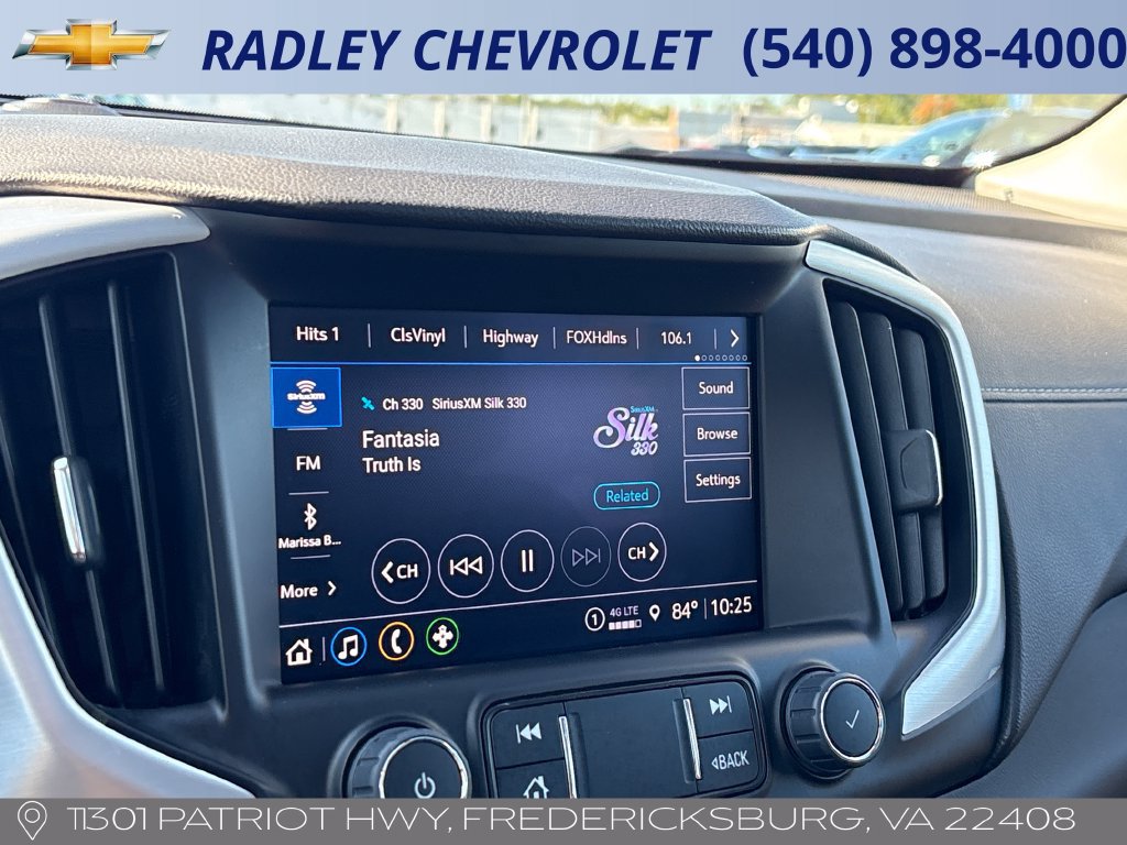 2023 GMC Terrain SLT - Photo 8