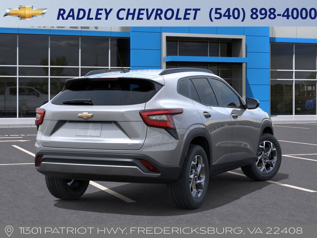 2026 Chevrolet Trax LT photo 3