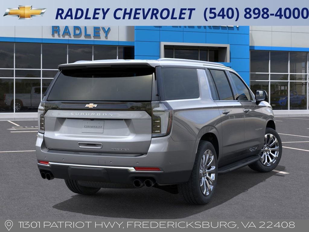 2025 Chevrolet Suburban Premier photo 4