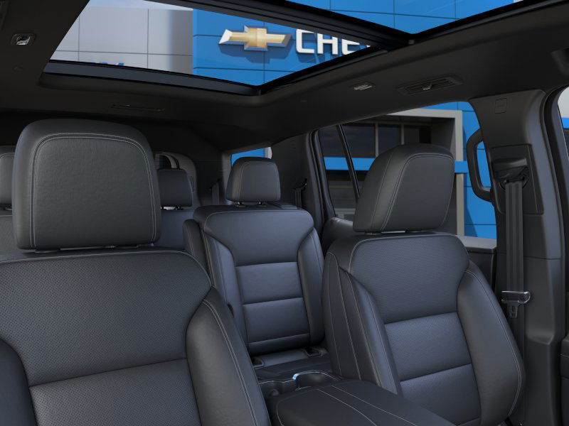 2026 Chevrolet Traverse photo 4