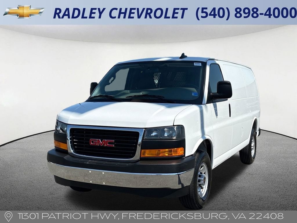 2024 GMC Savana 2500's photo
