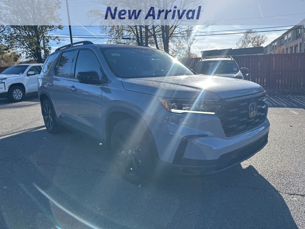 Used 2025 Honda Pilot Black Edition SUV