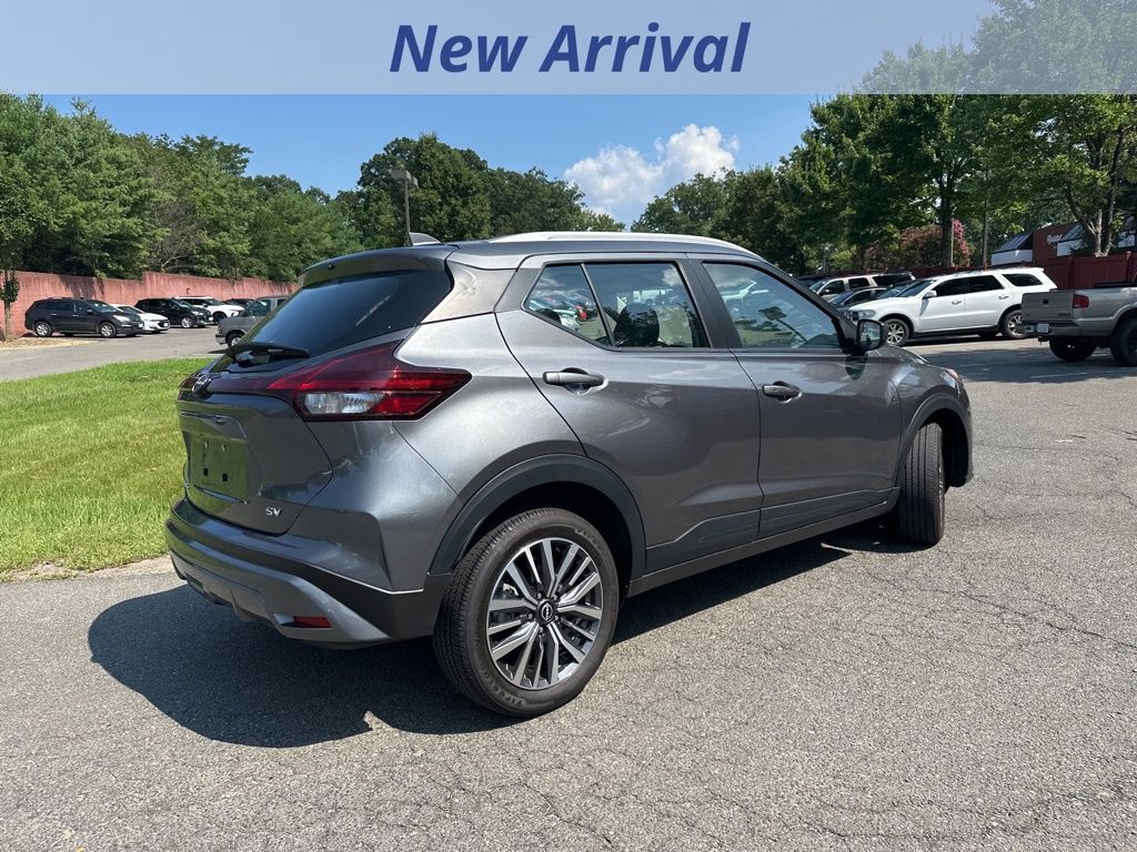 2024 Nissan Kicks SV photo 3