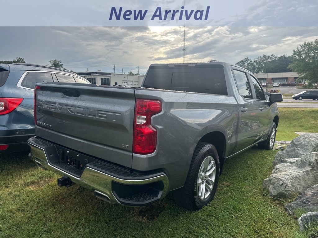 2020 Chevrolet Silverado 1500 LT photo 3