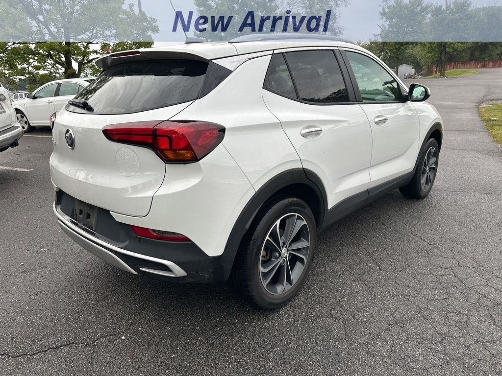 2022 Buick Encore GX Select photo 2