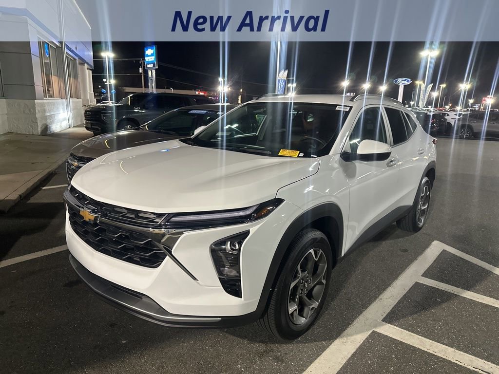 2025 Chevrolet Trax LT's photo