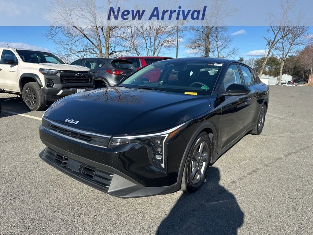 2025 Kia K4 LXS FWD