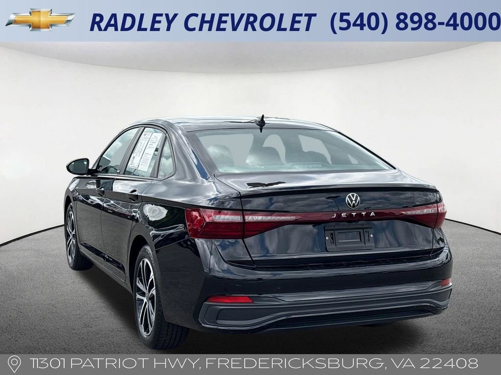 2025 Volkswagen Jetta Sport - Photo 17