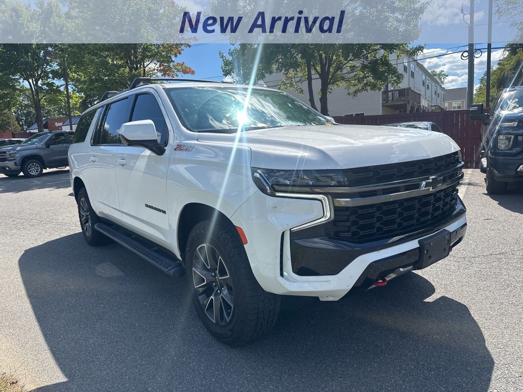 2021 Chevrolet Suburban Z71 photo 2