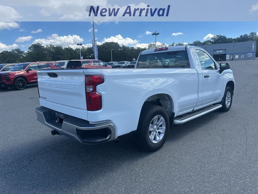 2024 Chevrolet Silverado 1500 photo 3