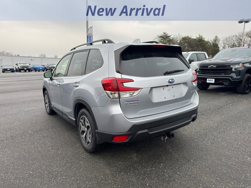 Used 2023 Subaru Forester Premium SUV