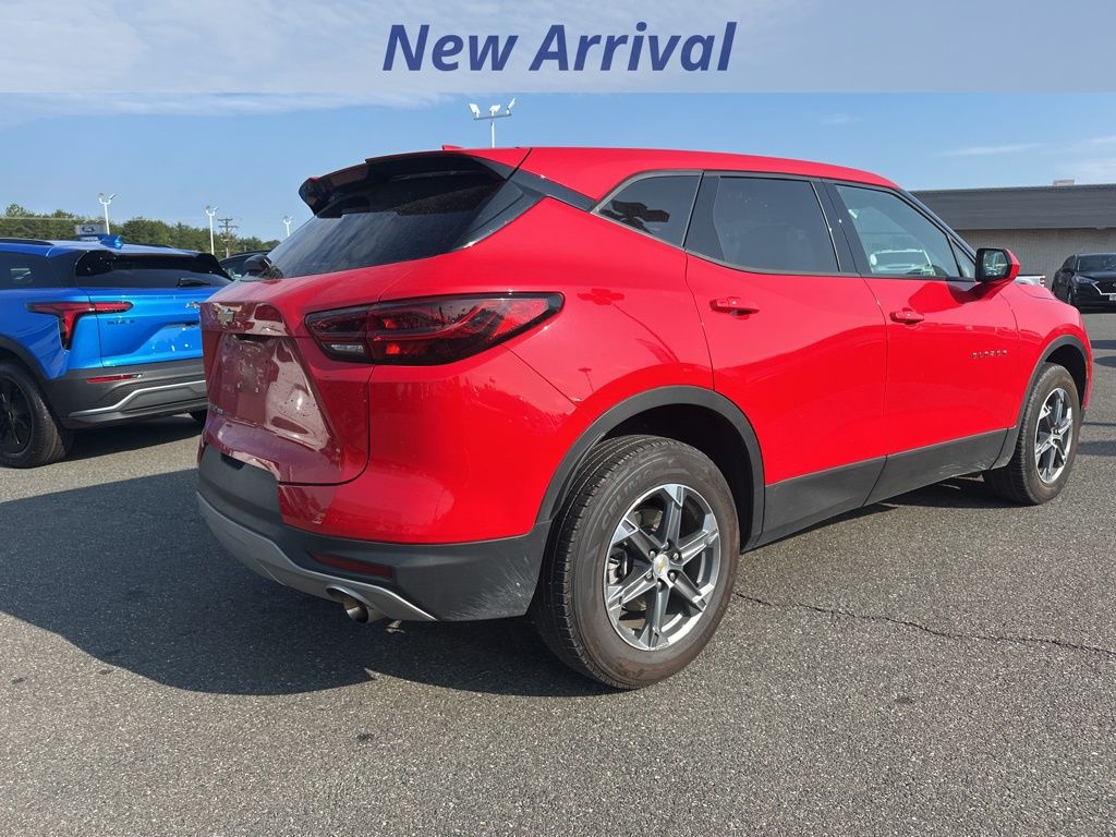 2023 Chevrolet Blazer 2LT photo 3