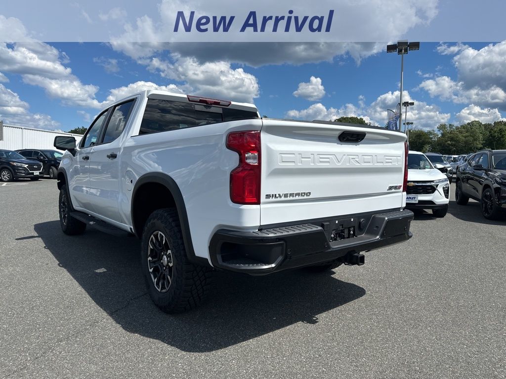 2024 Chevrolet Silverado 1500 ZR2 photo 4