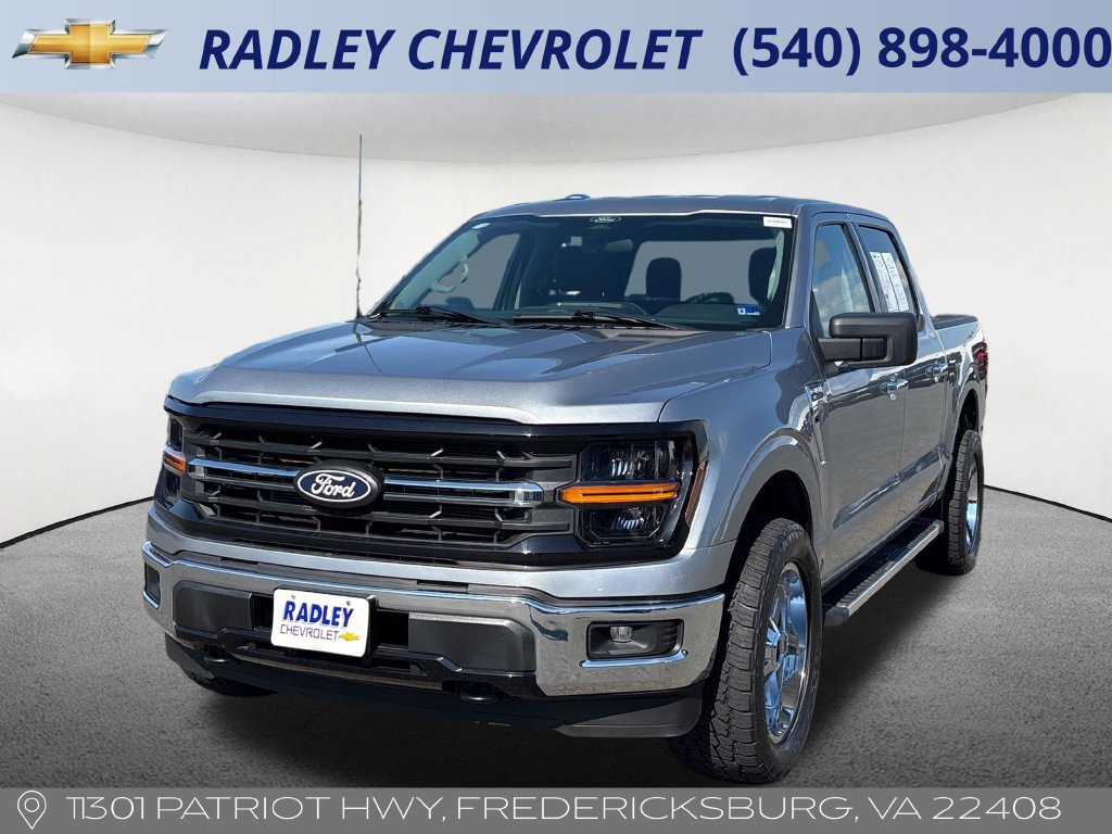 Iconic Silver Met 2025 Ford F-150 Pickup Truck Four-Wheel Drive Automatic
