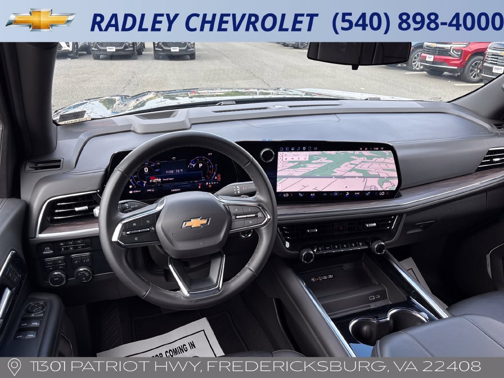 2025 Chevrolet Suburban LT - Photo 14