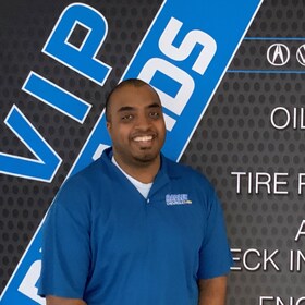 Staff member Thomas Withers from ID_181f5efaf214