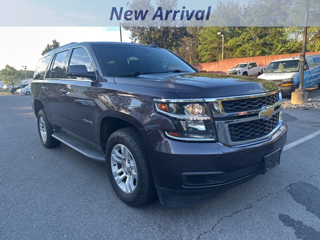 2016 Chevrolet Tahoe LS photo 2