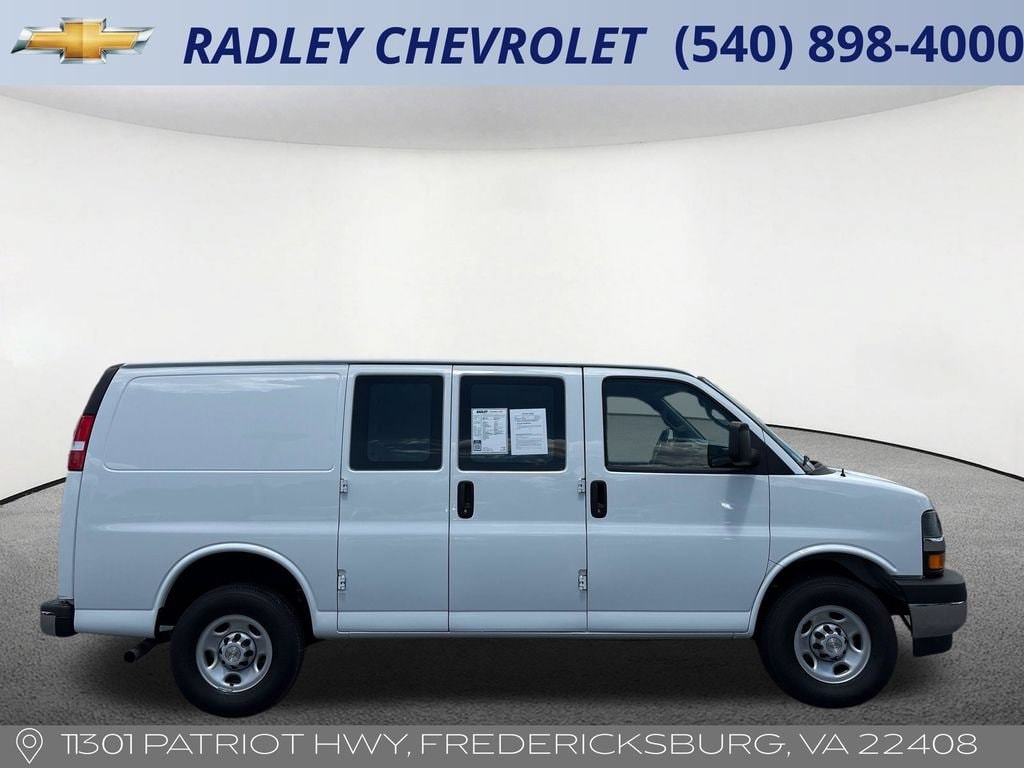 2024 Chevrolet Express Cargo Work Van - Photo 16