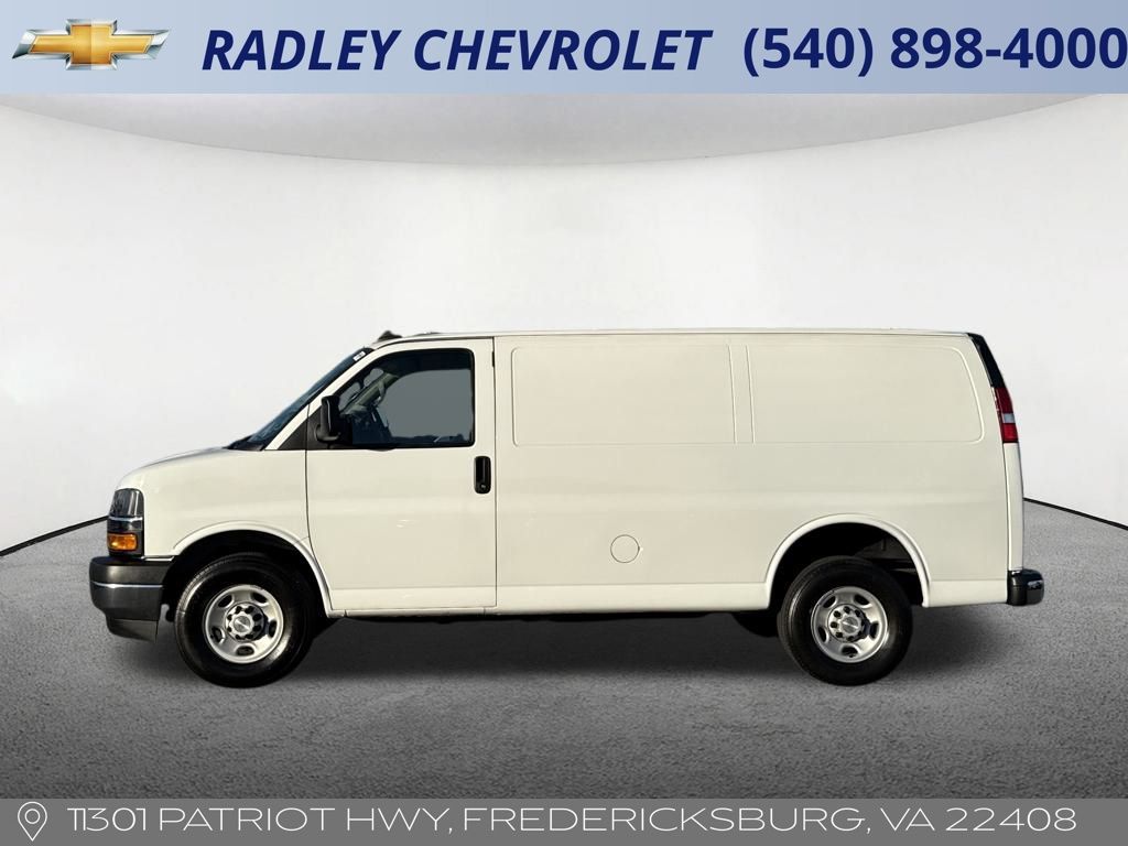 2023 Chevrolet Express 2500 Work Cargo Van photo 2