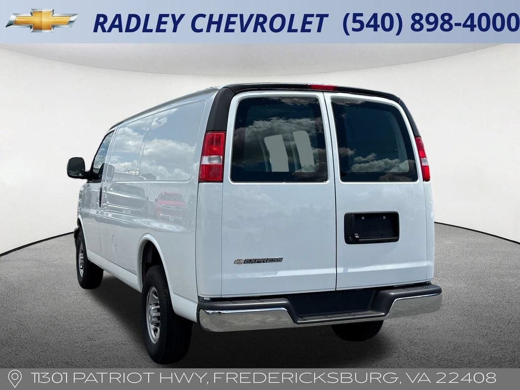 2024 Chevrolet Express Cargo Work Van - Photo 13