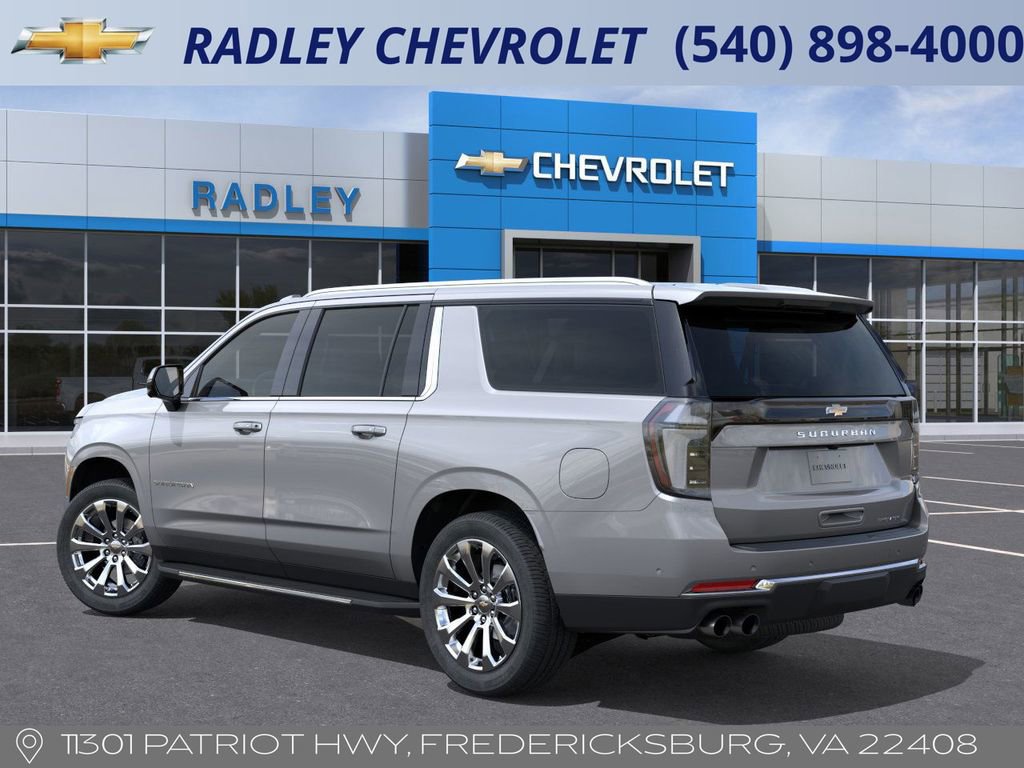 2025 Chevrolet Suburban Premier photo 3