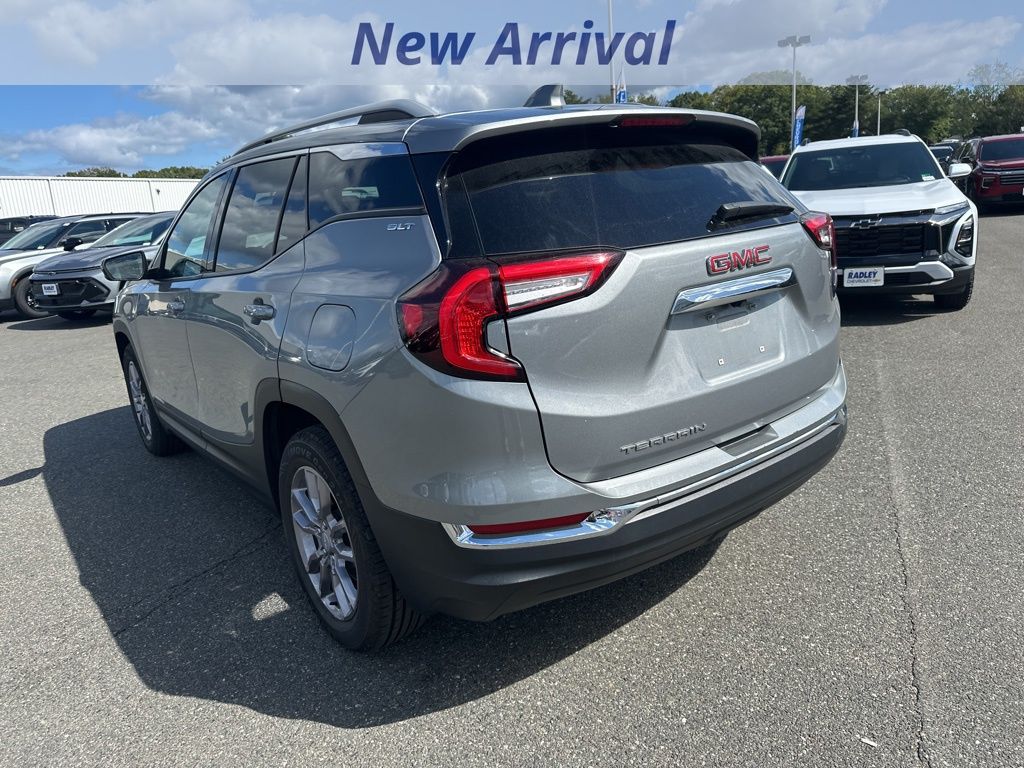 2023 Gmc Terrain SLT photo 4