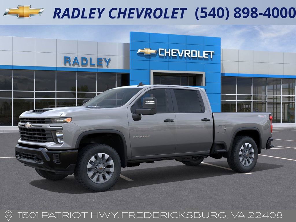 2026 Chevrolet Silverado 2500HD Custom photo 2