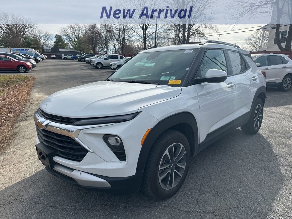 2025 Chevrolet Trailblazer LT's photo