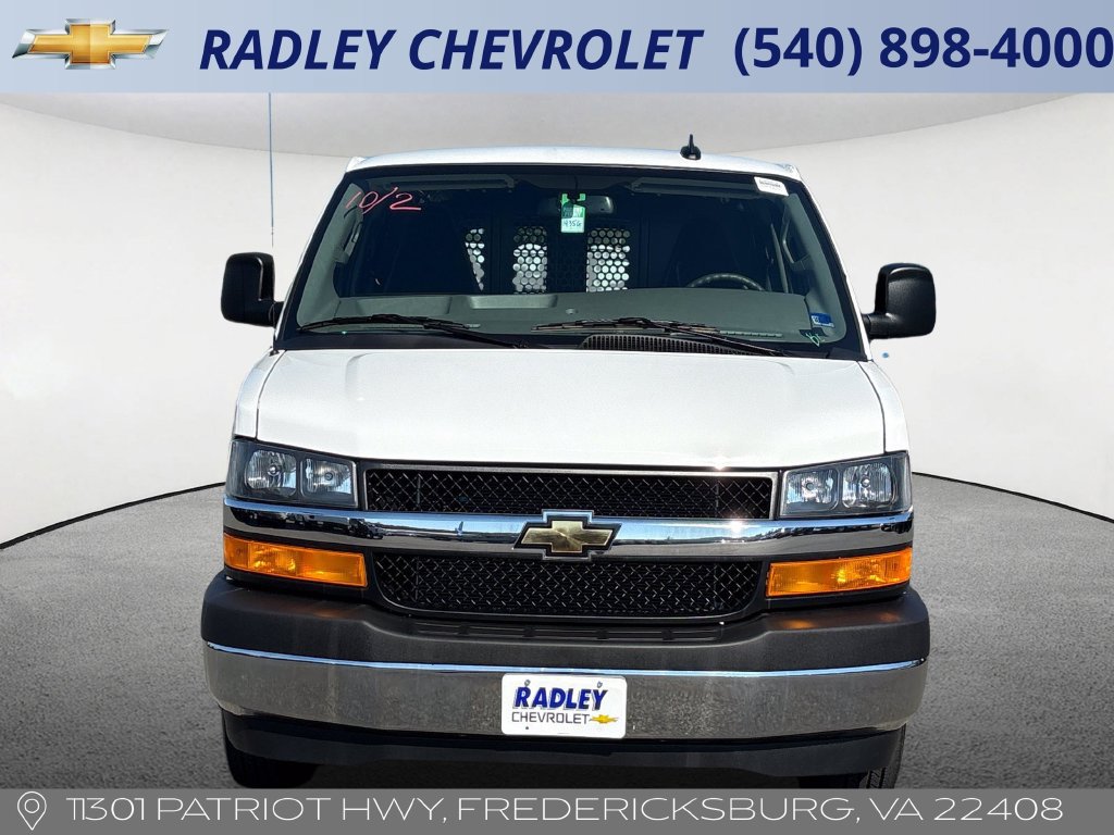 2025 Chevrolet Express Cargo Work Van - Photo 18