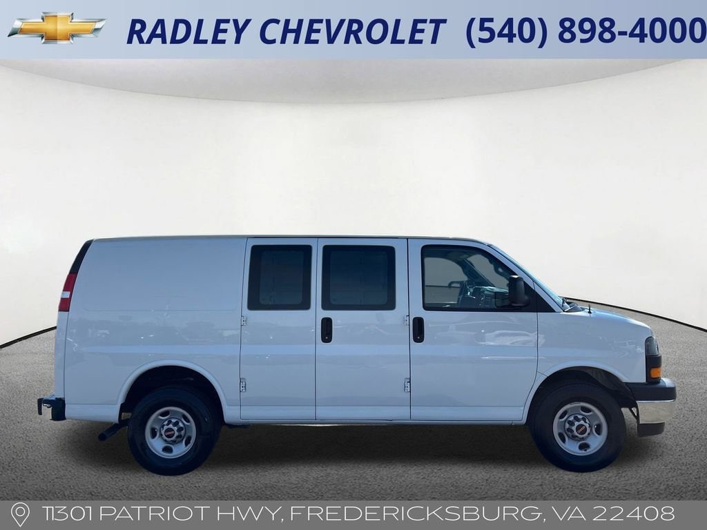2024 GMC Savana Cargo Work Van - Photo 16