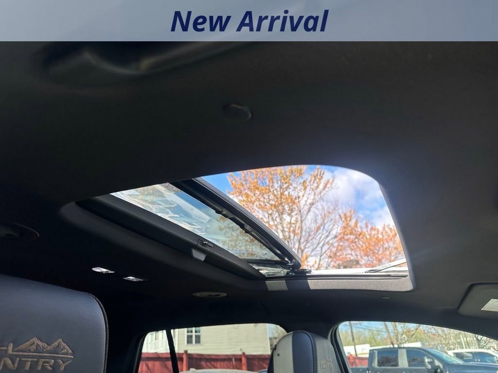 Used 2024 Chevrolet Traverse Limited High Country SUV