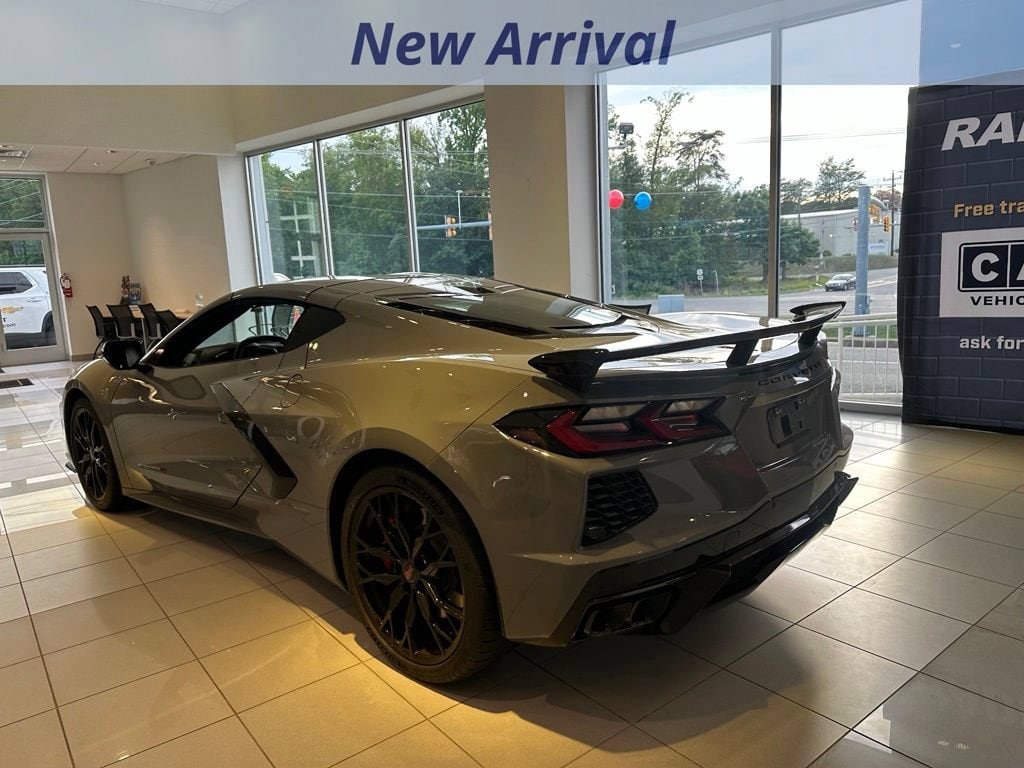 2025 Chevrolet Corvette 2LT - Photo 9