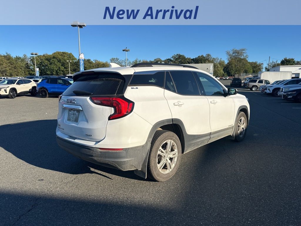 2020 Gmc Terrain SLE photo 2