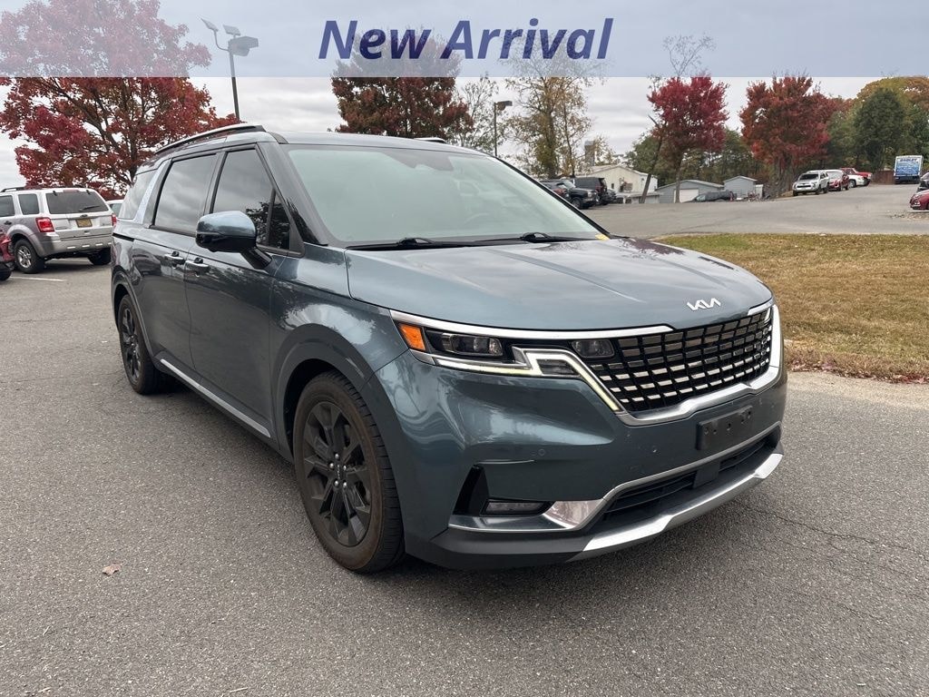 Used 2022 Kia Carnival SX Prestige Minivan/Van