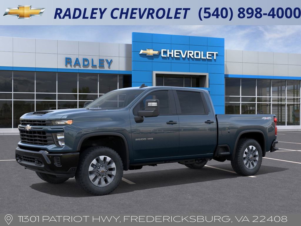2026 Chevrolet Silverado 2500HD Custom photo 2
