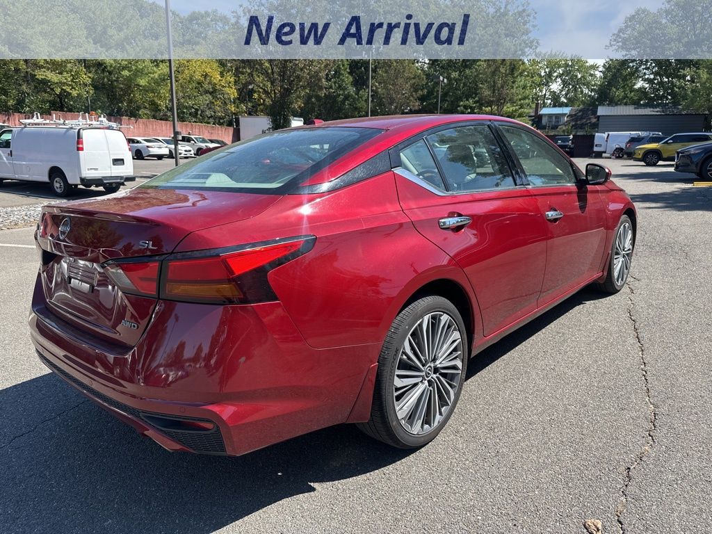 2024 Nissan Altima 2.5 SL photo 3