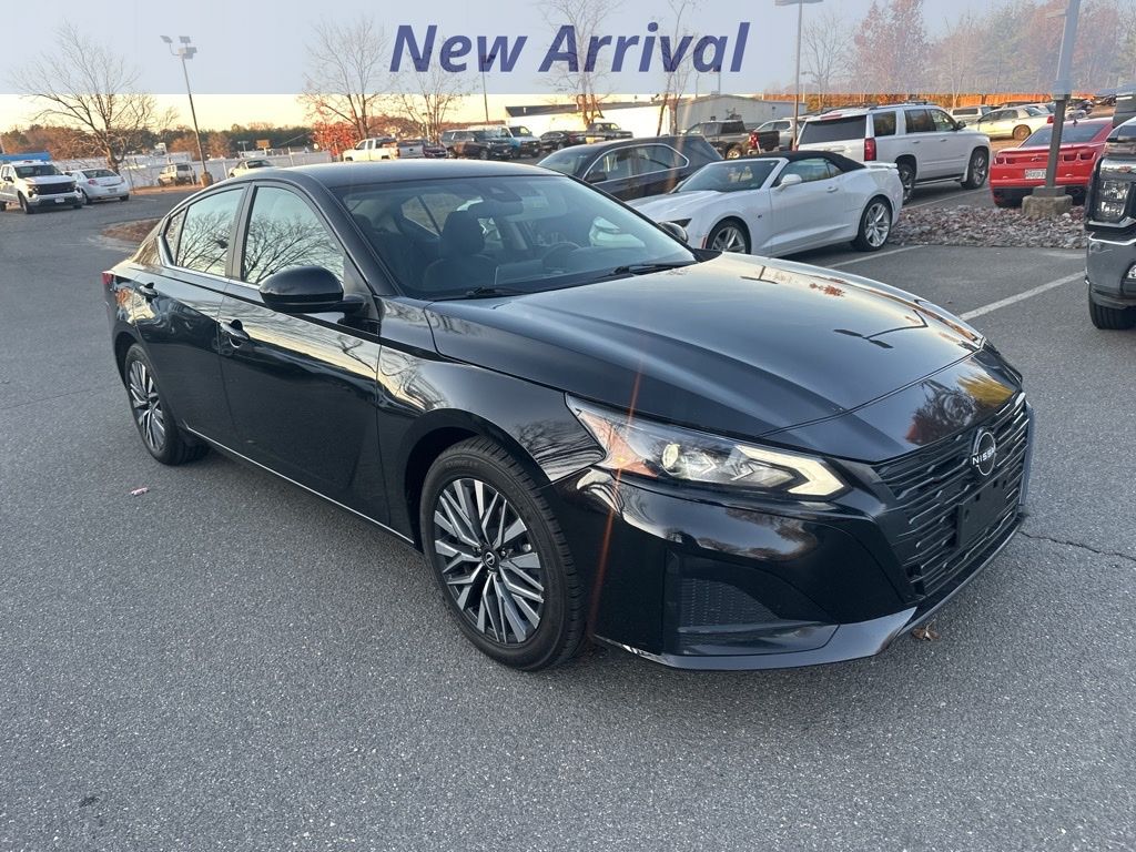 2023 Nissan Altima 2.5 SV photo 2