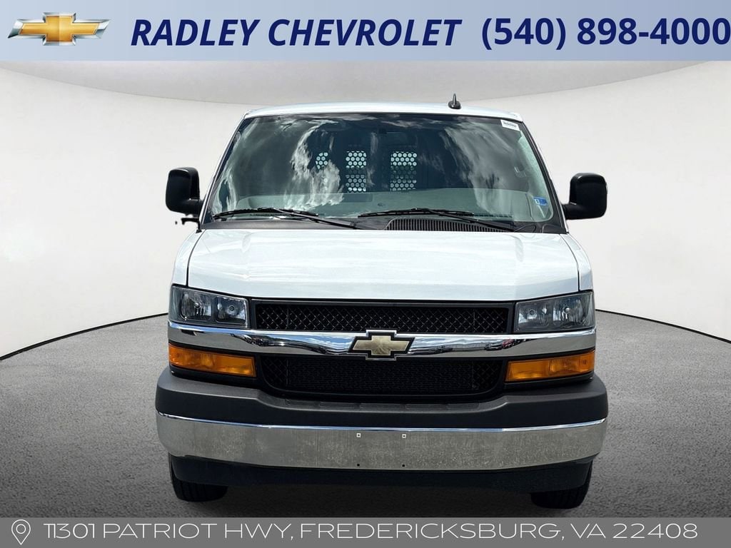 2024 Chevrolet Express Cargo Work Van - Photo 18