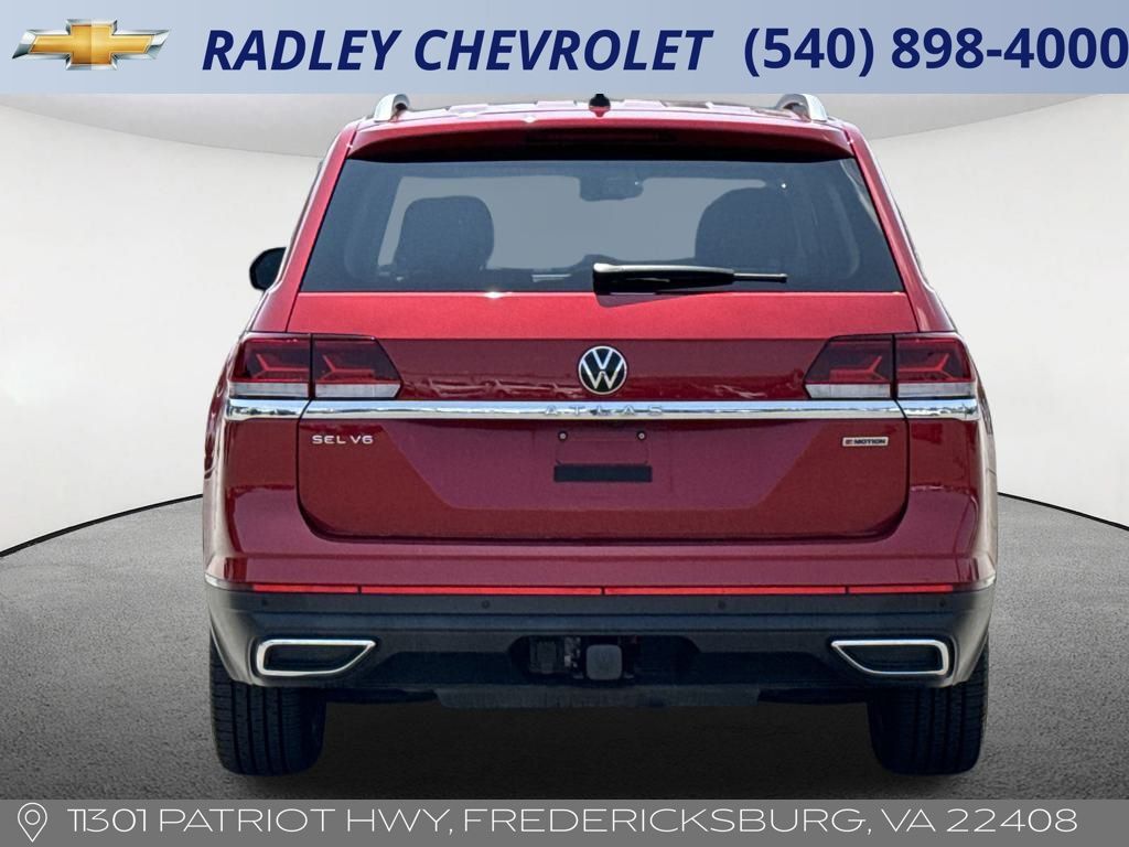 2022 Volkswagen Atlas SEL photo 3