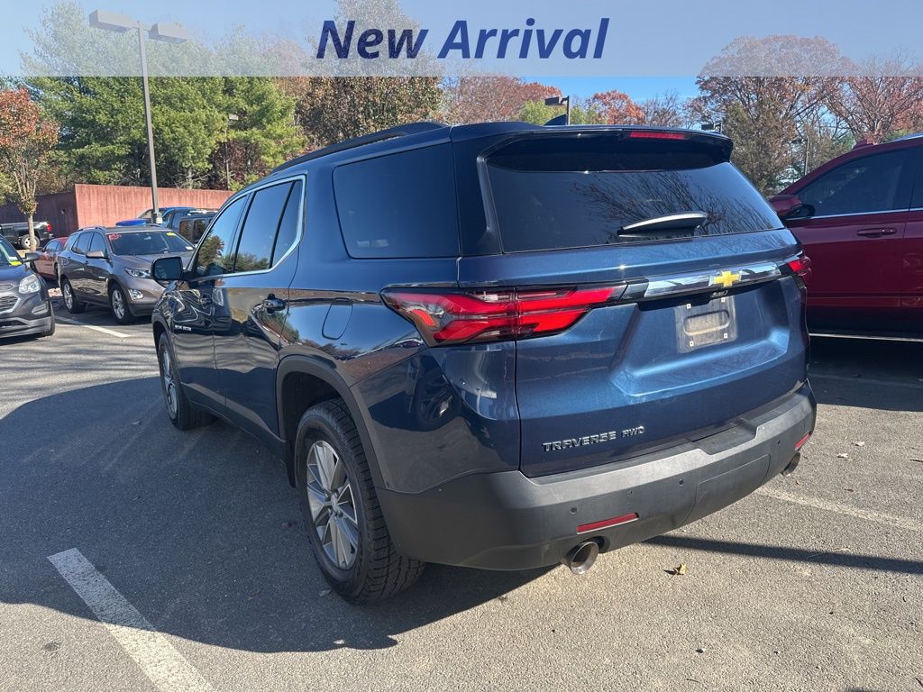 2023 Chevrolet Traverse photo 2