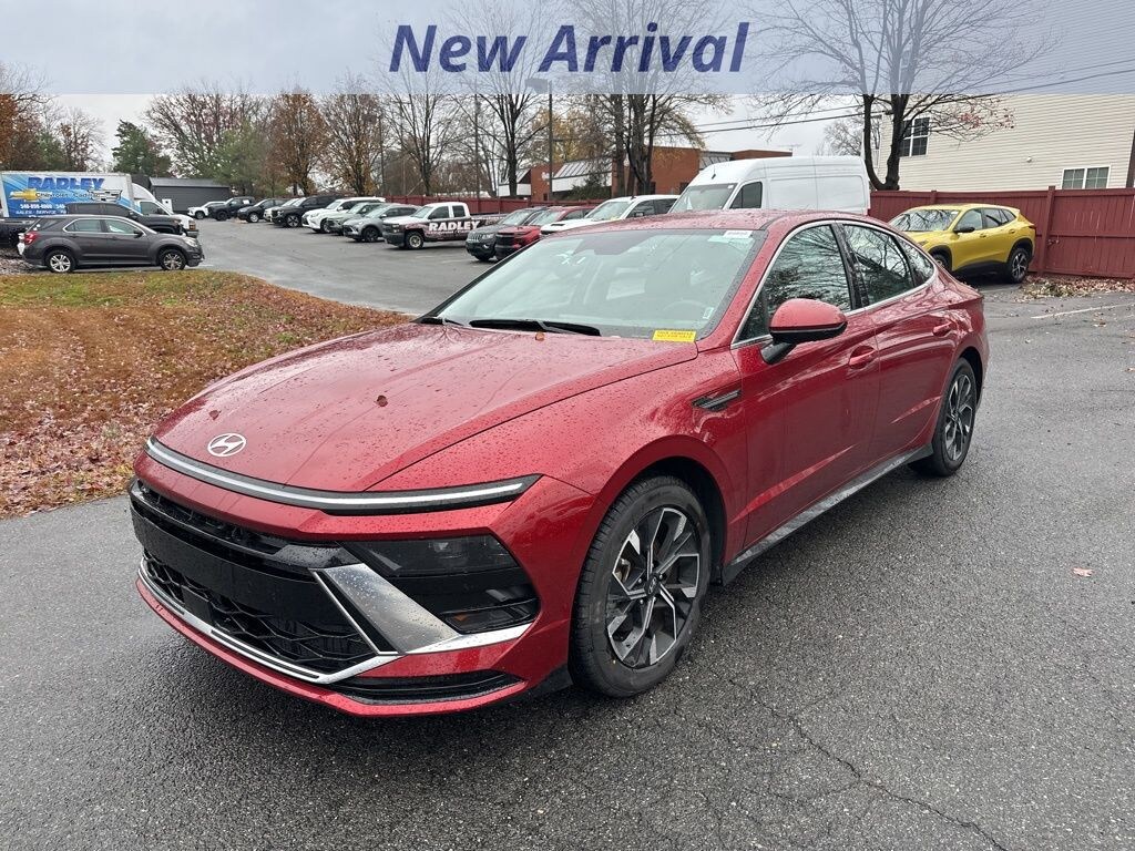 Used 2024 Hyundai Sonata SEL Sedan