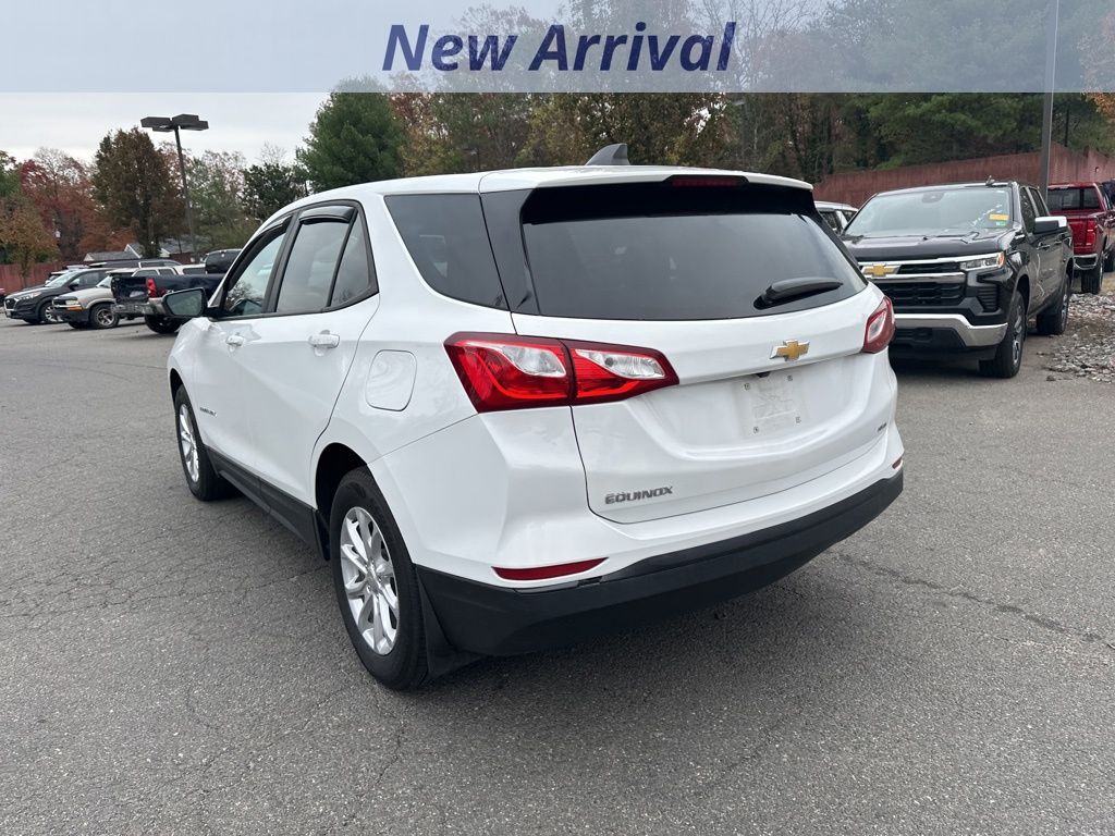 2020 Chevrolet Equinox LS photo 4