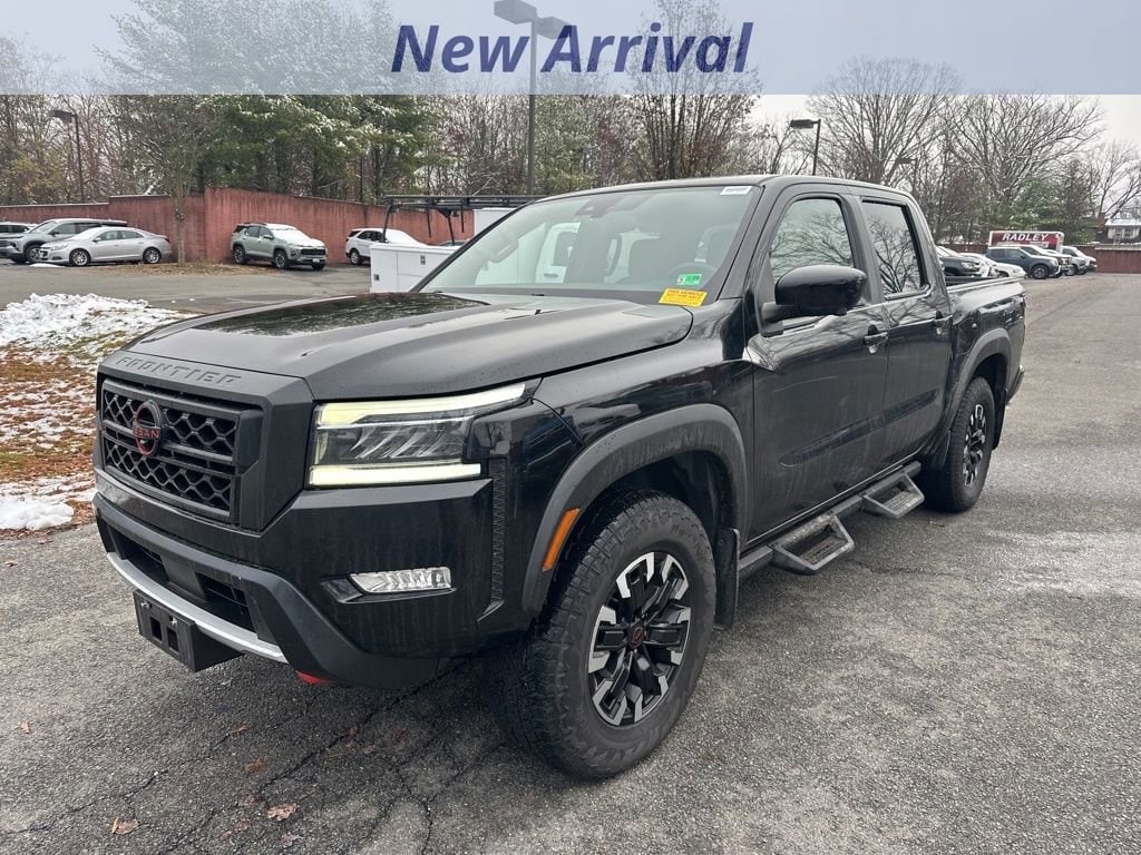 2023 Nissan Frontier PRO-4X's photo