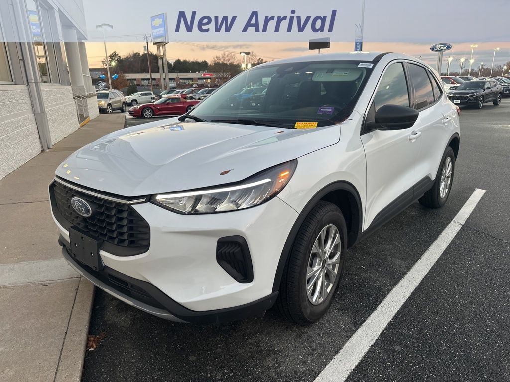2024 Ford Escape Active's photo