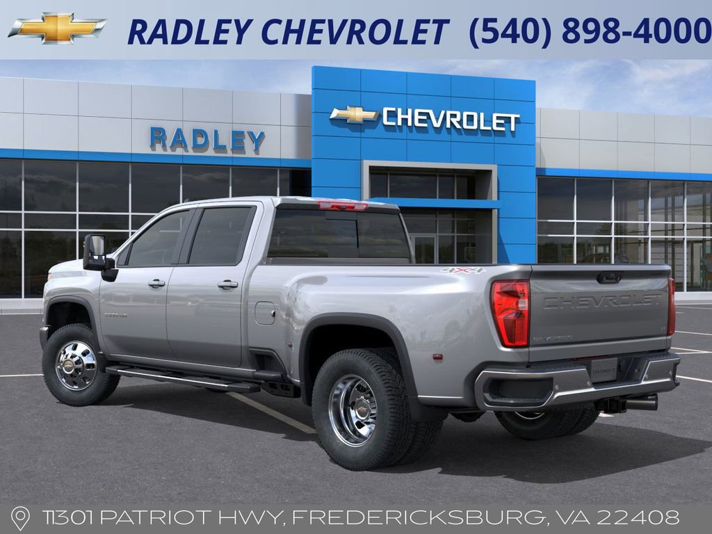 2025 Chevrolet Silverado 3500HD LT photo 3