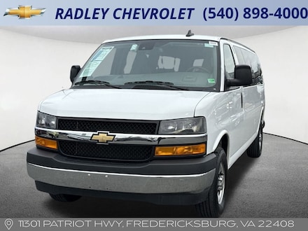2024 Chevrolet Express Passenger 3500 1LT Van Extended Passenger Van