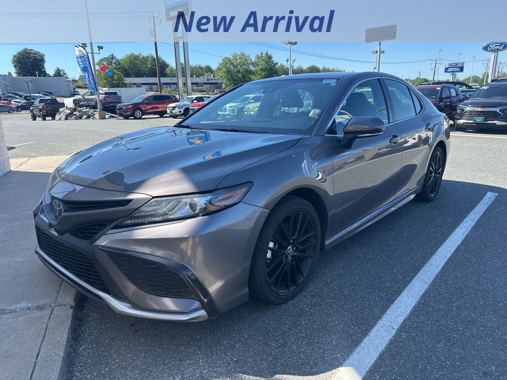 2024 Toyota Camry XSE's photo
