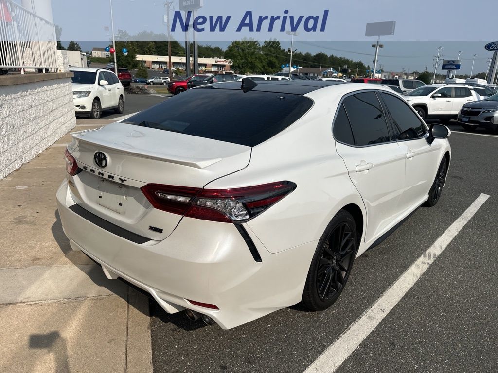 2021 Toyota Camry XSE photo 3