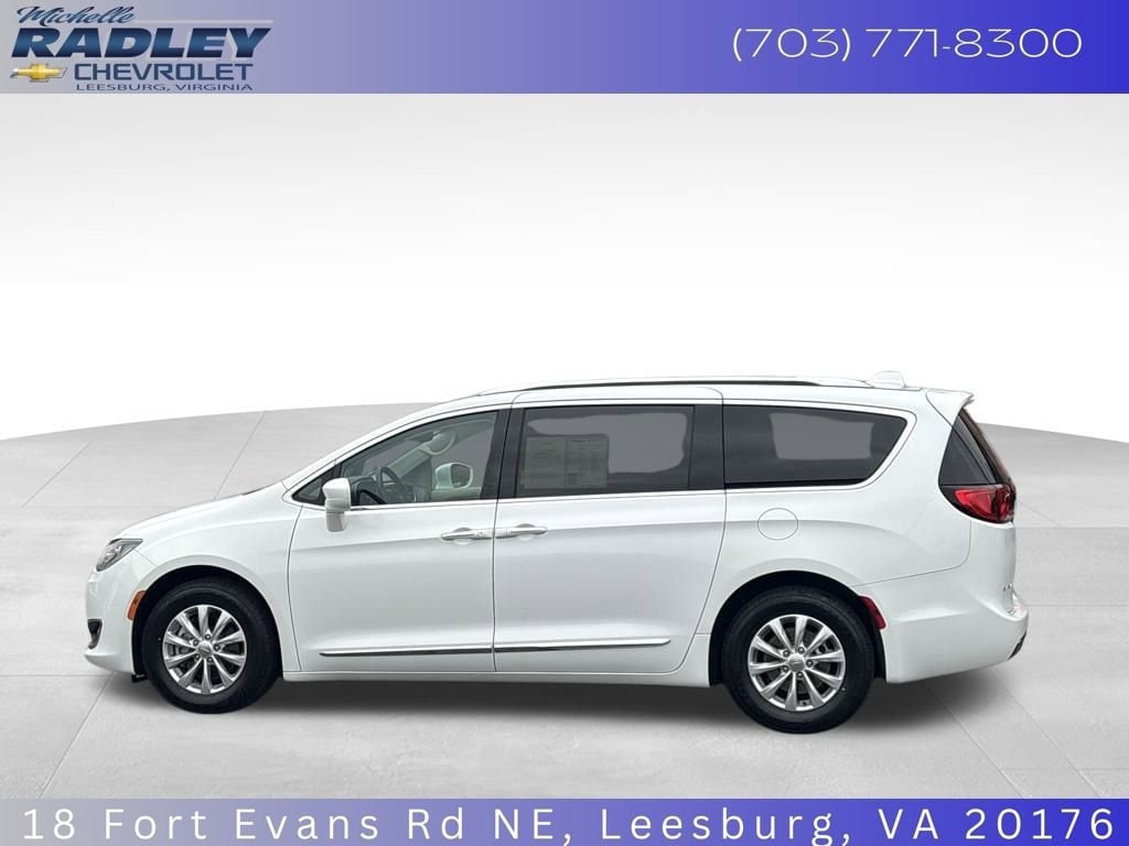 Used 2019 Chrysler Pacifica Touring L Van Passenger Van